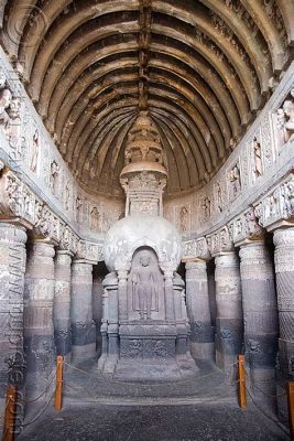 The Ajanta Caves: Buddhist Art Flourishing Amidst Political Instability in 6th Century India